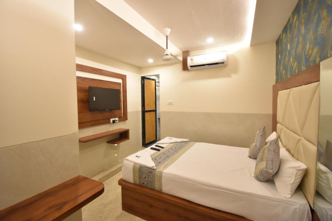 Hotel Dream Palace Residency - Near To Us Embassy Bkc Mumbai Exteriör bild